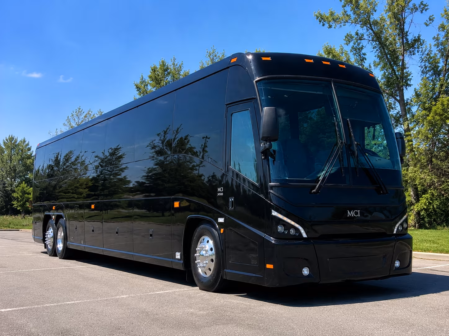 shuttle your guests between hotel blocks and gulf coast venues all weekend long
